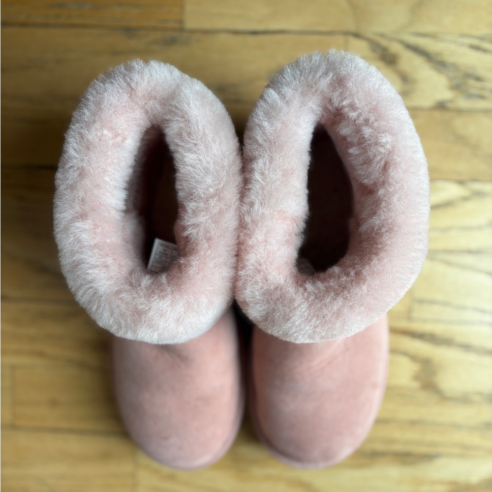UGG Pink Fur-Lined Women's Boots - Picture 8 of 9